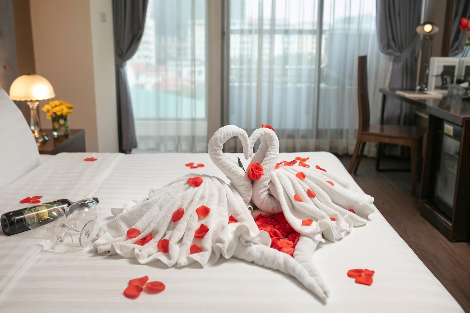 האנוי Brilliant Me Tri Hotel & Spa מראה חיצוני תמונה