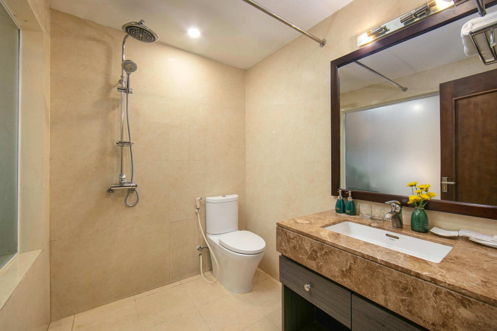 האנוי Brilliant Me Tri Hotel & Spa מראה חיצוני תמונה